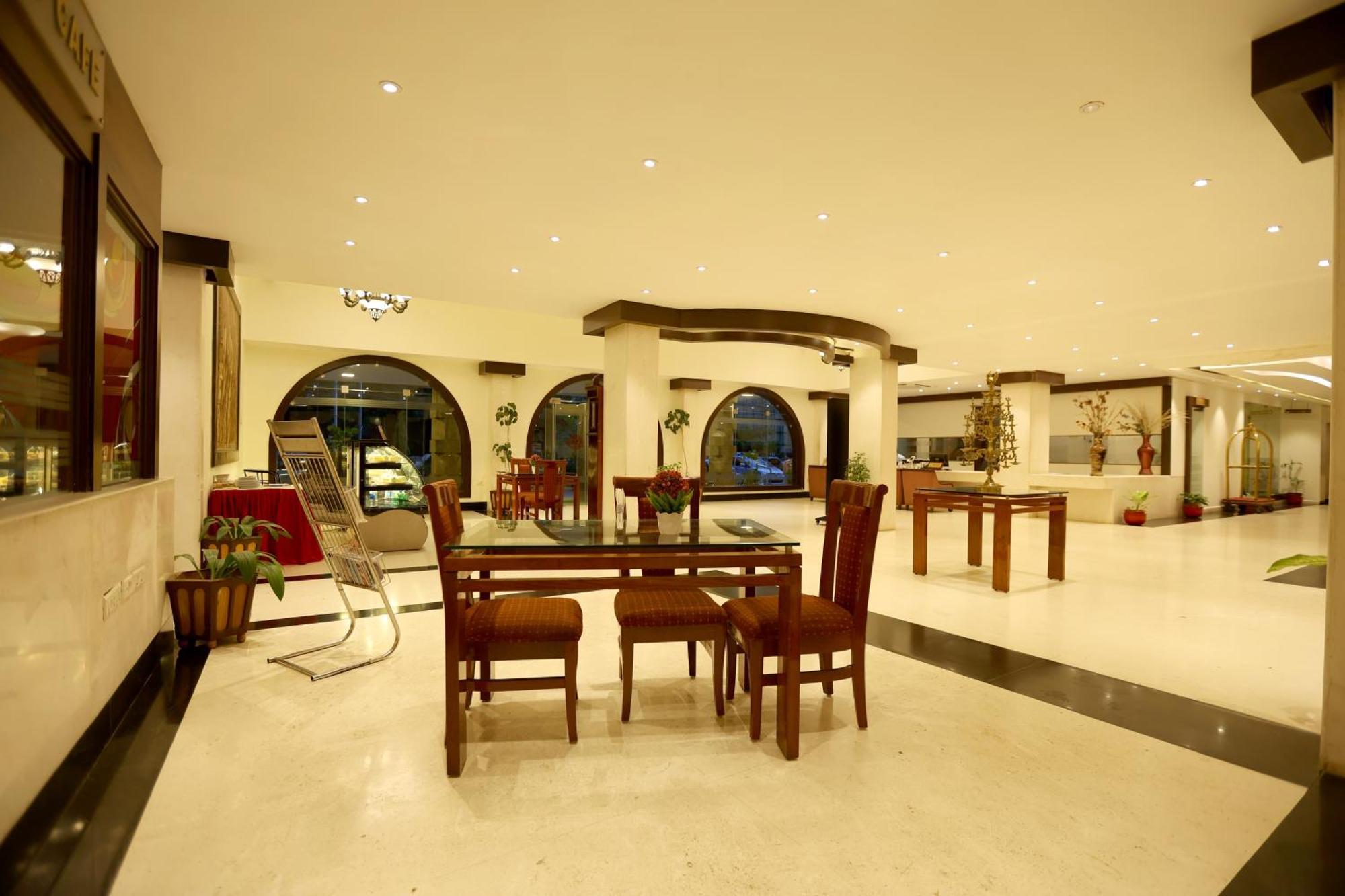 Breeze Residency Hotel Tiruchirappalli Luaran gambar