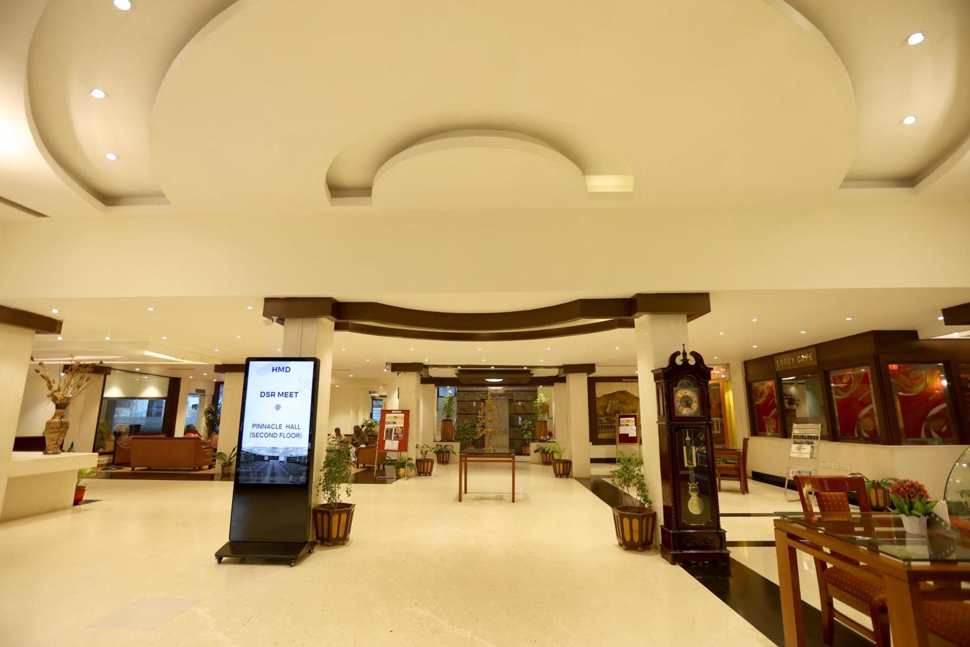 Breeze Residency Hotel Tiruchirappalli Luaran gambar