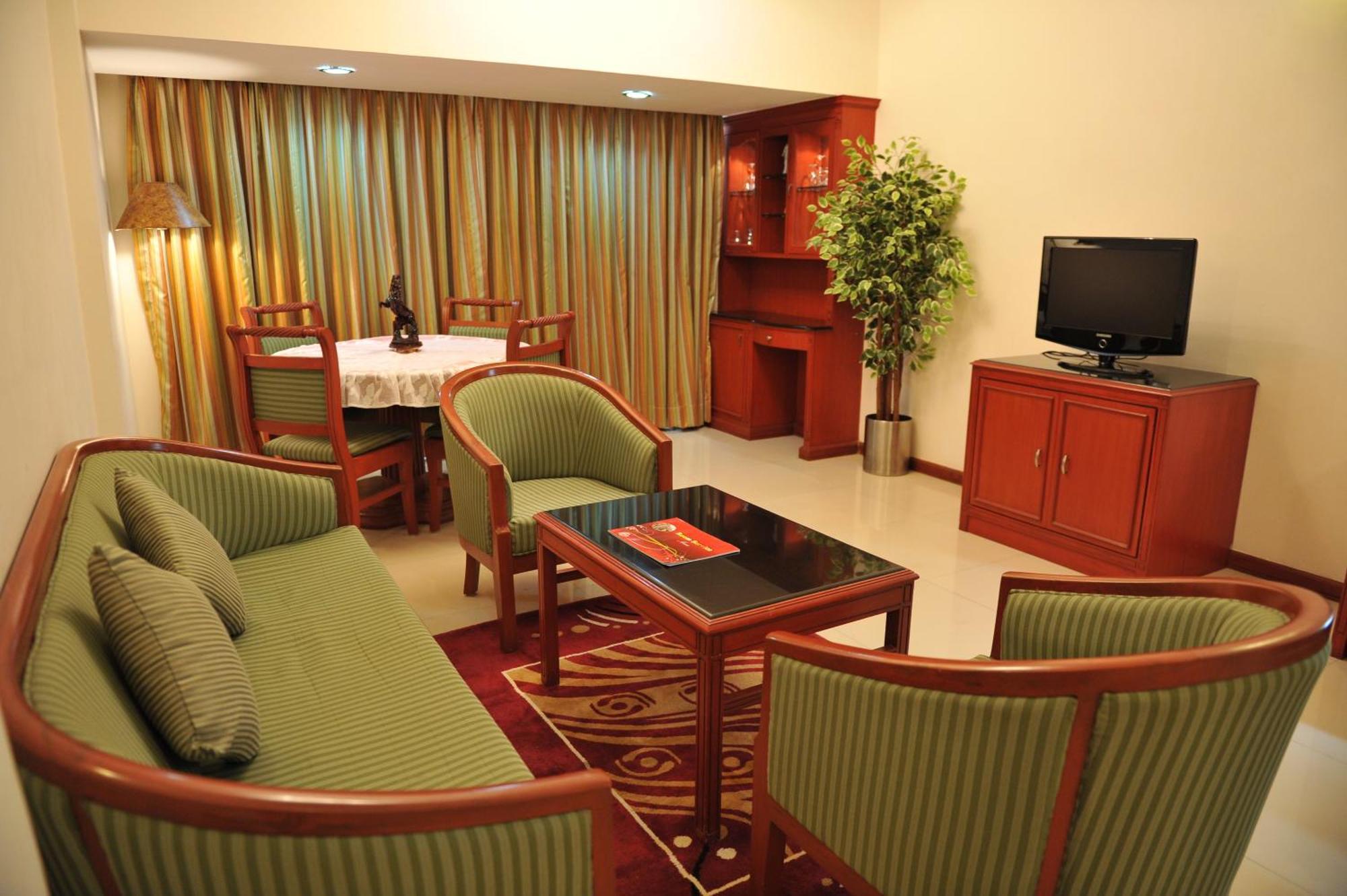 Breeze Residency Hotel Tiruchirappalli Luaran gambar